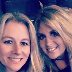 Meet your Posher, Lara